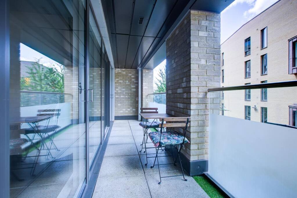 Apartament Flat In Greenwich O2 With Parking Londra