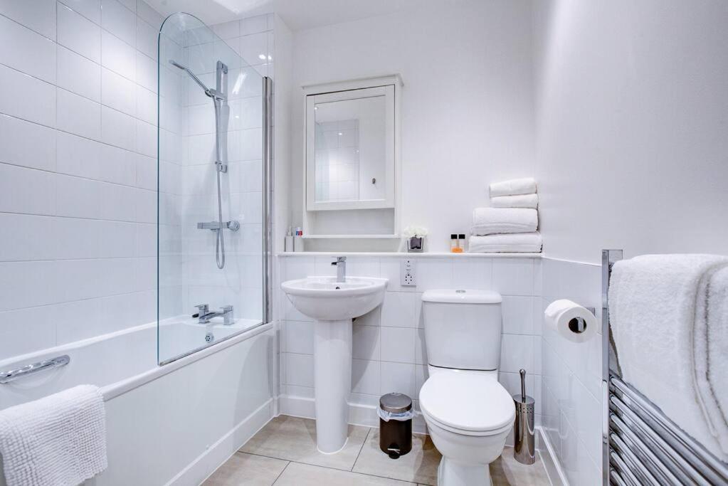 Flat In Greenwich O2 With Parking * Londra