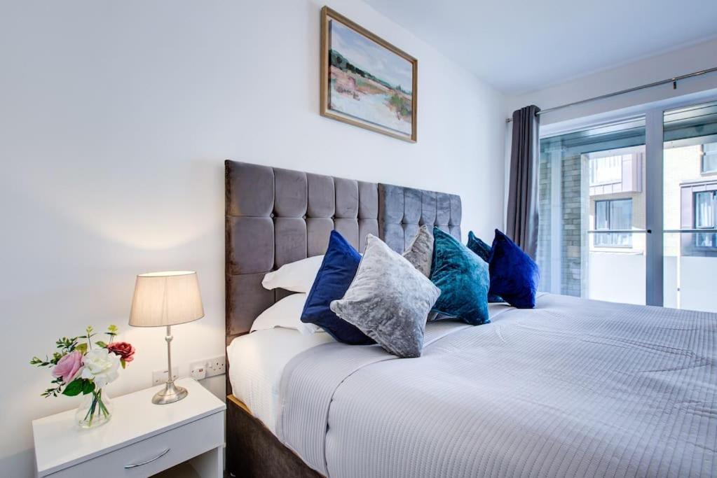 Flat In Greenwich O2 With Parking Apartament